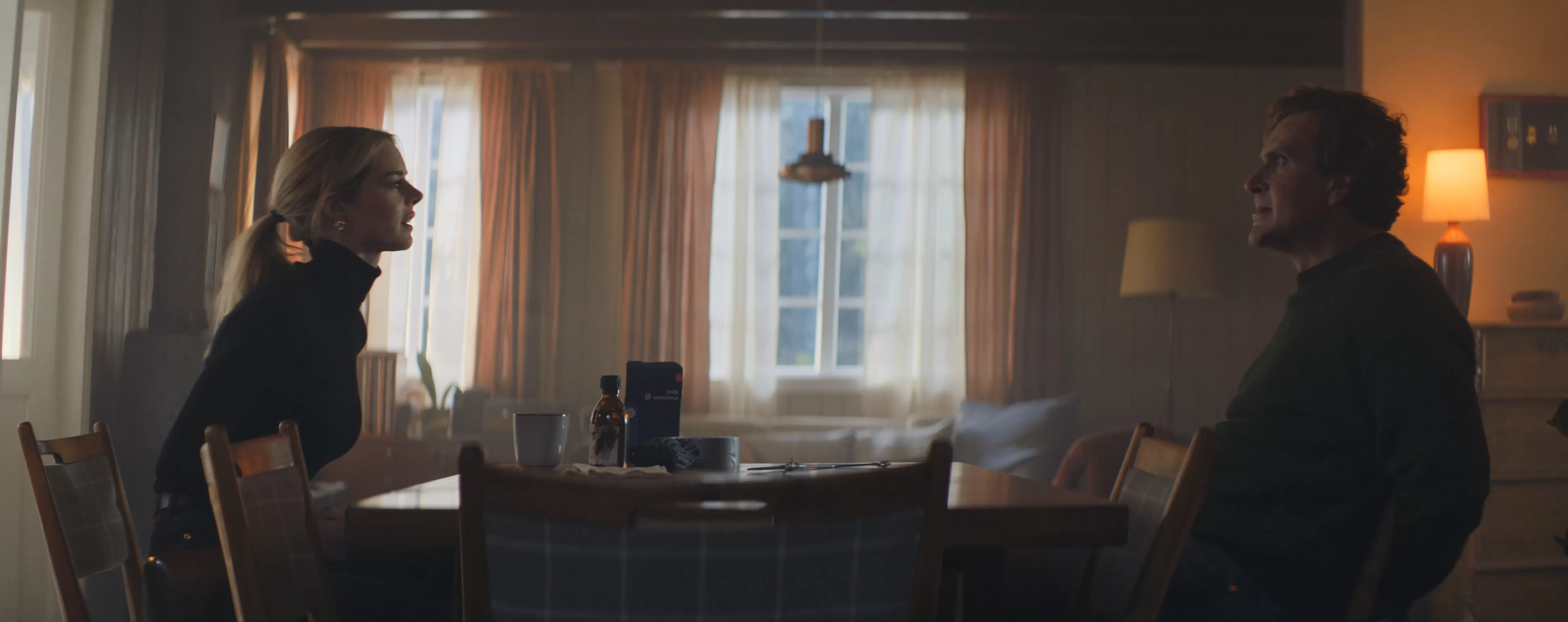 Фильм Опасные отношения (2026). Кадр N271400