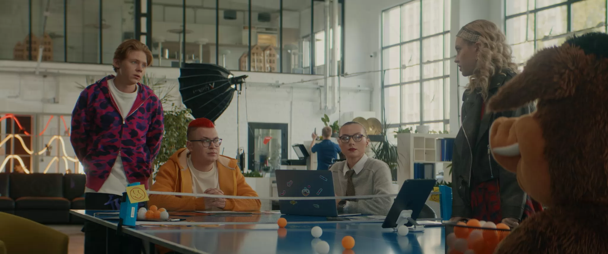 Π€ΠΈΠ»ΡΠΌ Π Π°ΡΠΏΠ°ΠΊΠΎΠ²ΠΊΠ° (2026). ΠΠ°Π΄Ρ N271406