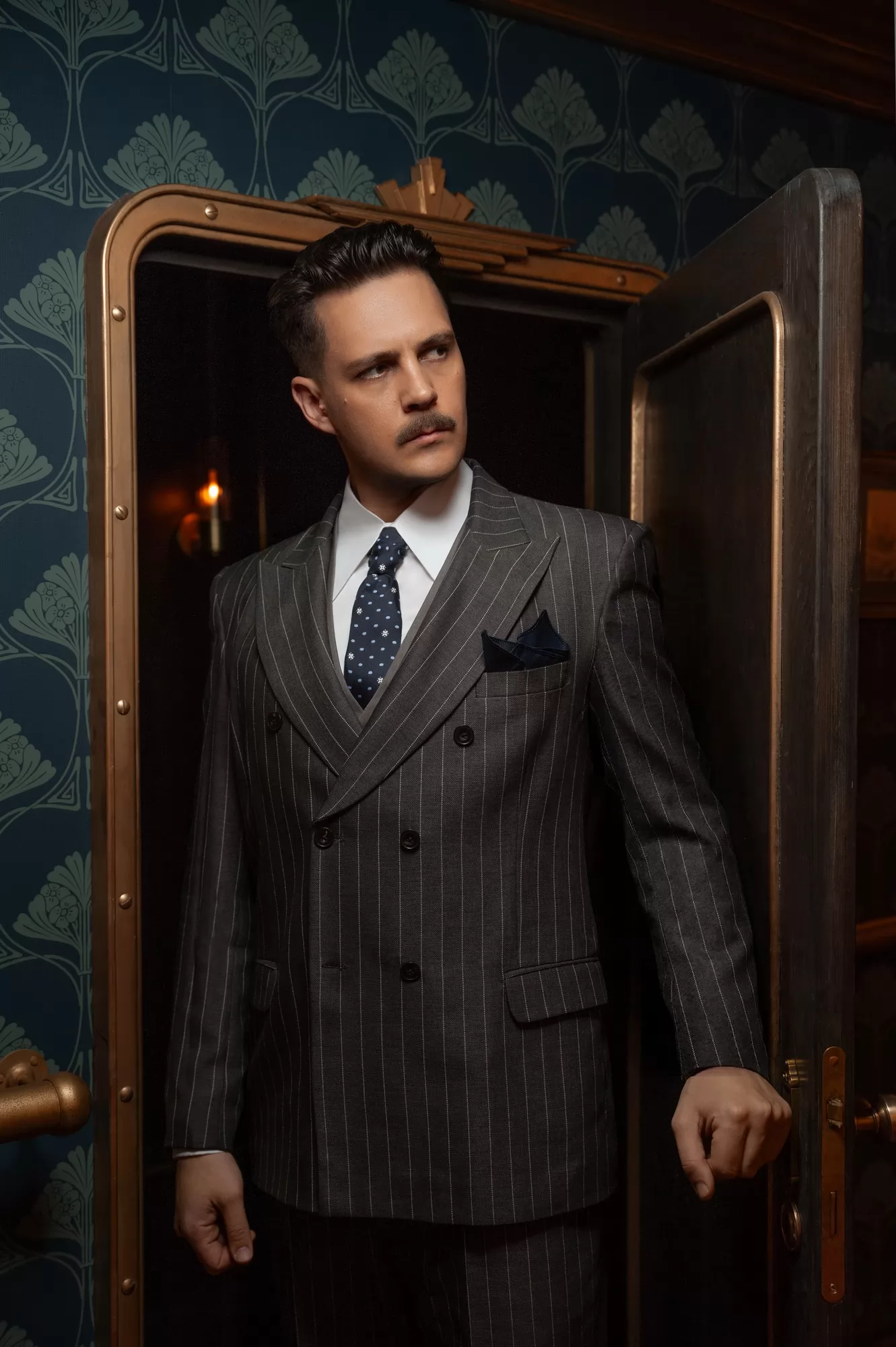 Фильм Черный шелк (2027). Кадр N271435