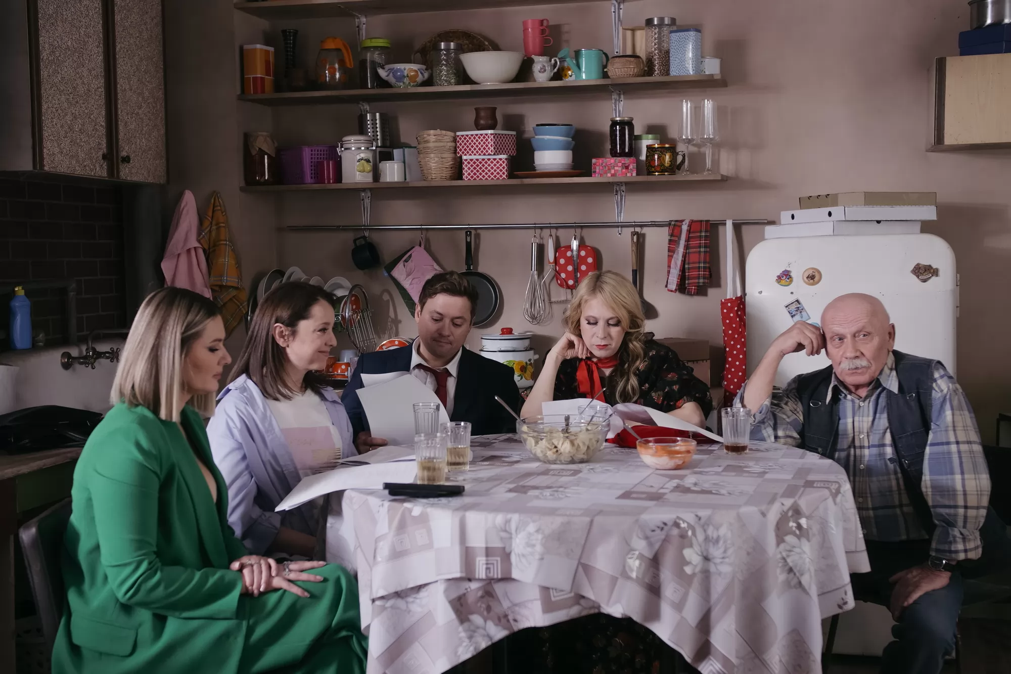 Сериал Универ. 15 лет спустя (2026). Кадр N271939