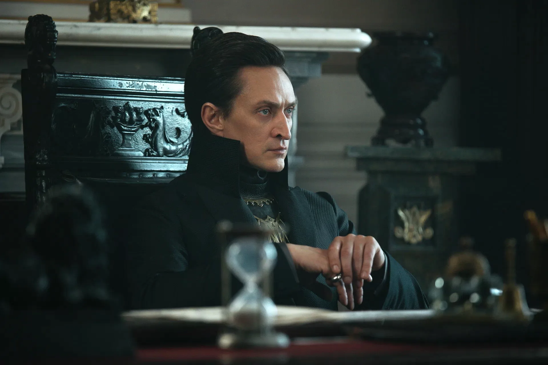 Сериал Очарованные (2026). Кадр N272300