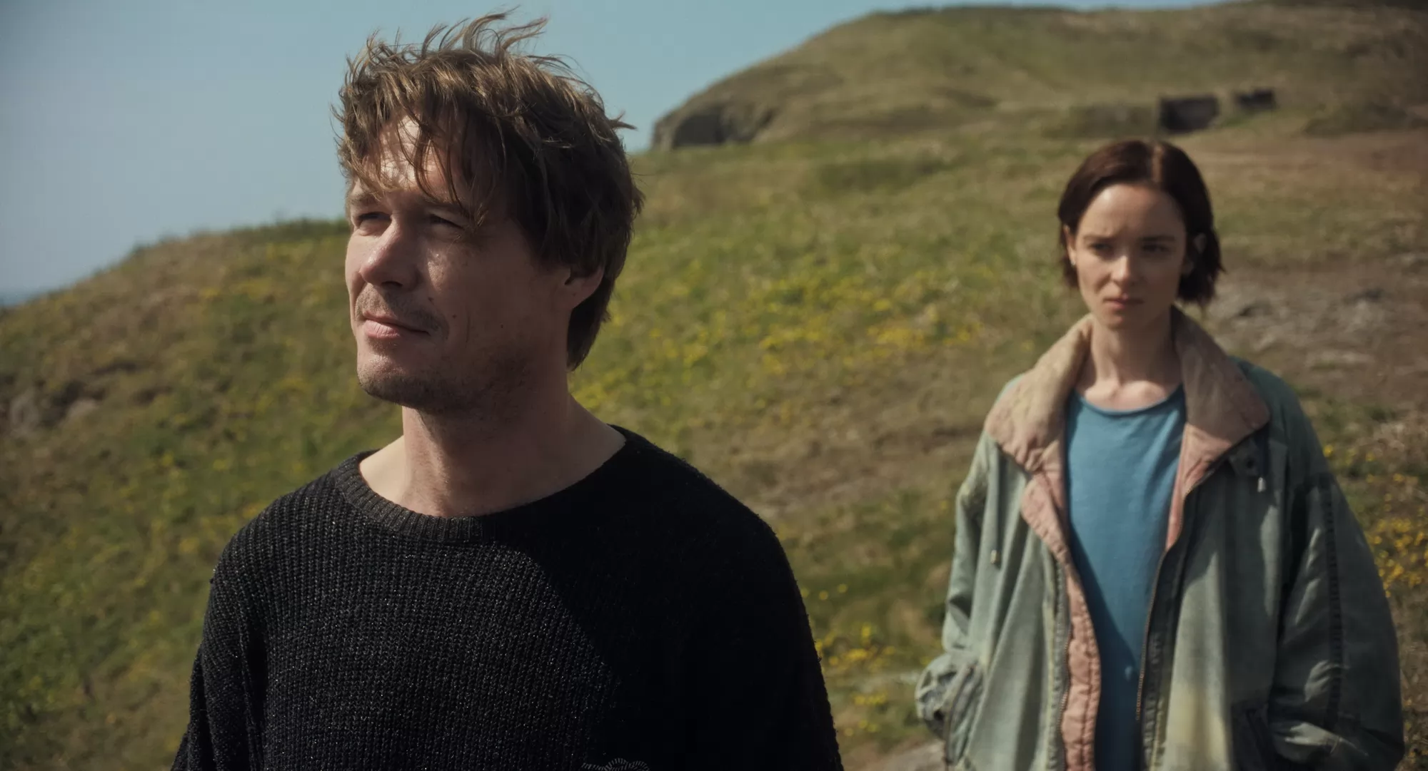 Фильм Большая земля (2026). Кадр N272359