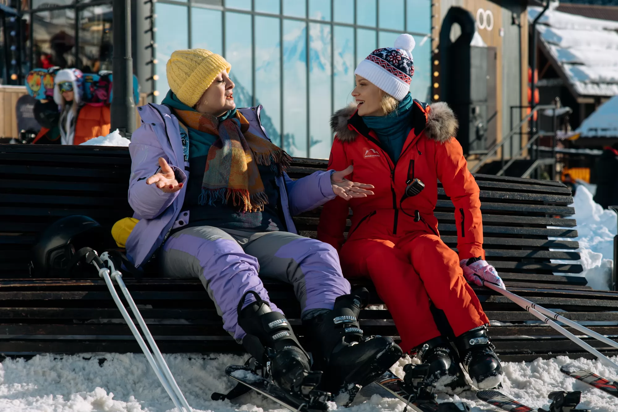 Сериал Горнолыжка (2026). Кадр N272667