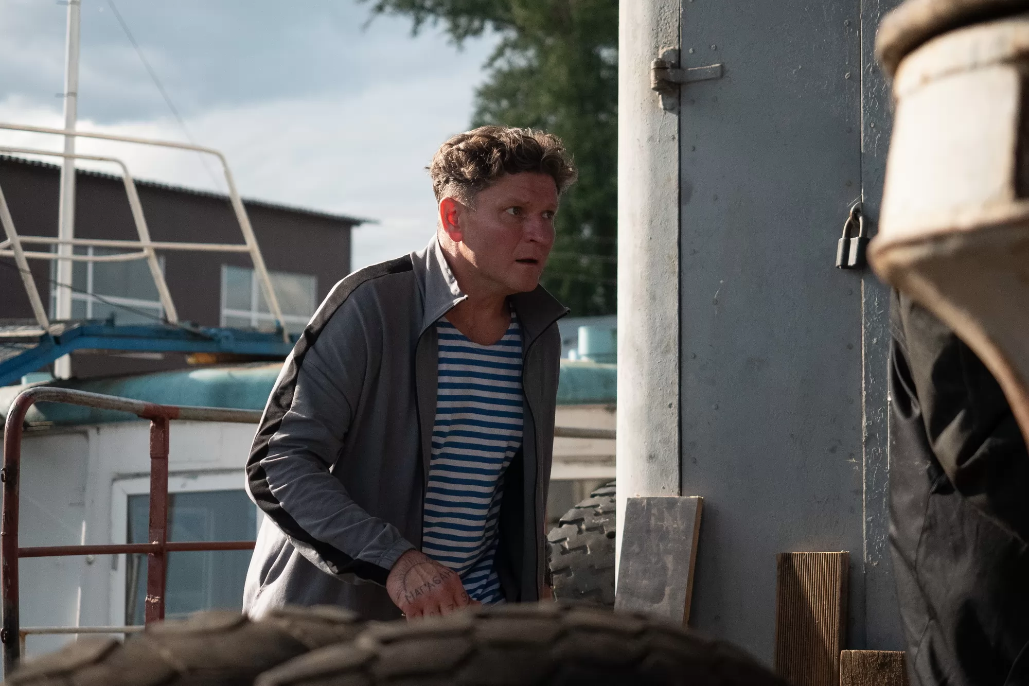 Сериал Псы и волки (2026). Кадр N272705