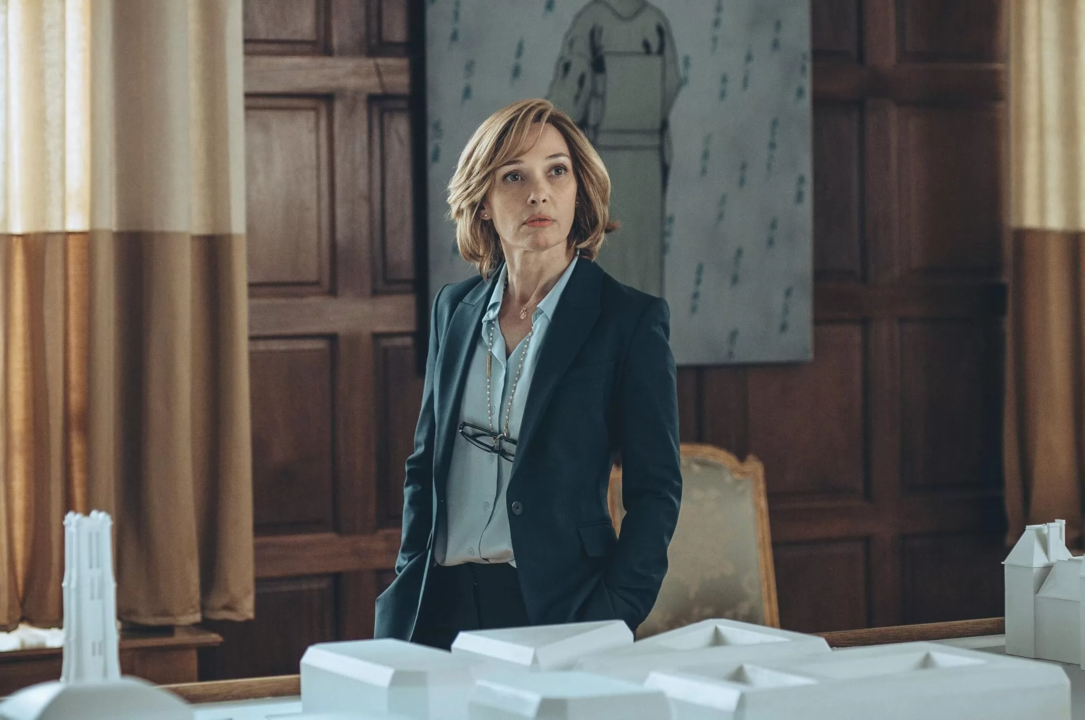 Фильм Акулы в Париже (2024). Кадр N272946