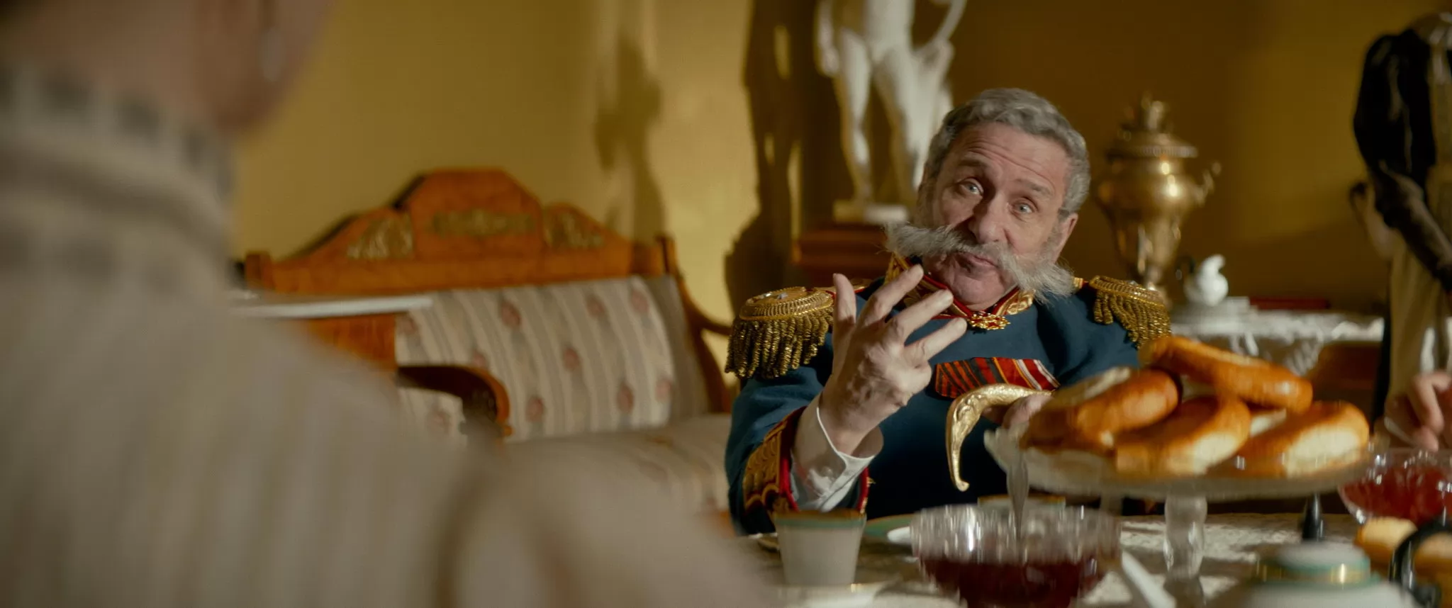 Фильм Касса невест (2026). Кадр N272976