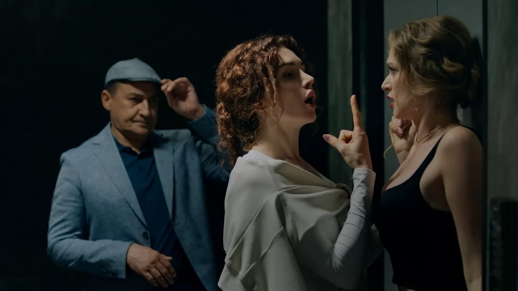 Фильм Аэропорт (2026). Кадр N272996