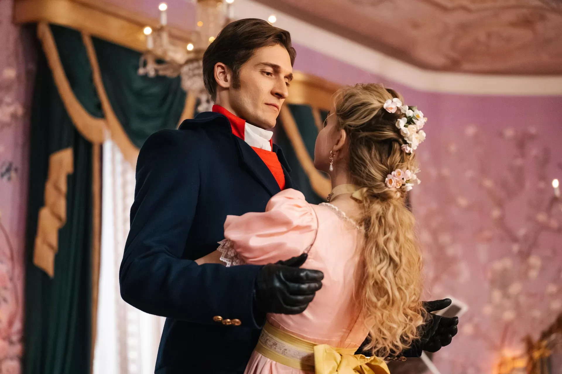 Сериал История его служанки (2026). Кадр N274145