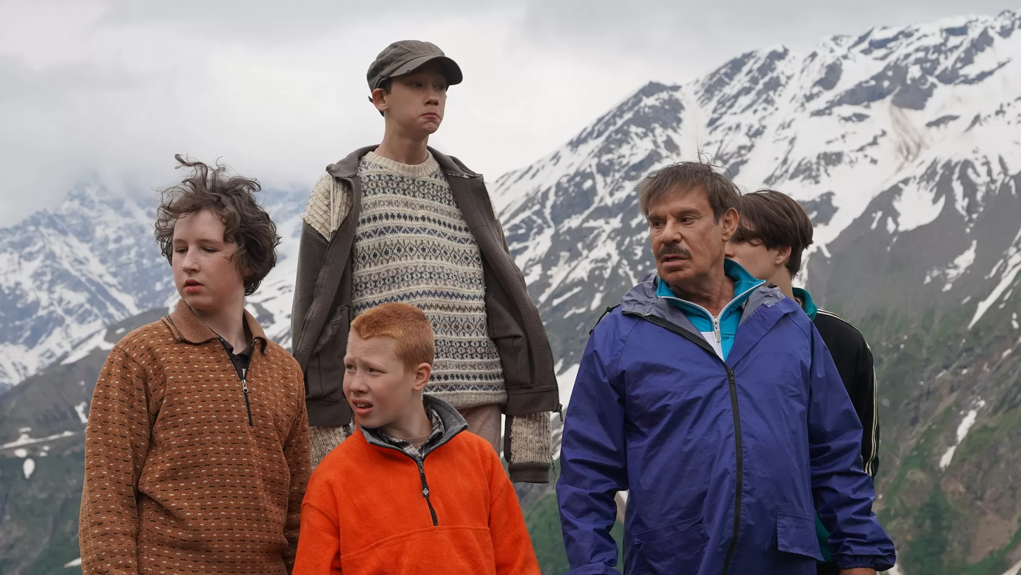 Сериал Все, что было в горах (2026). Кадр N275695