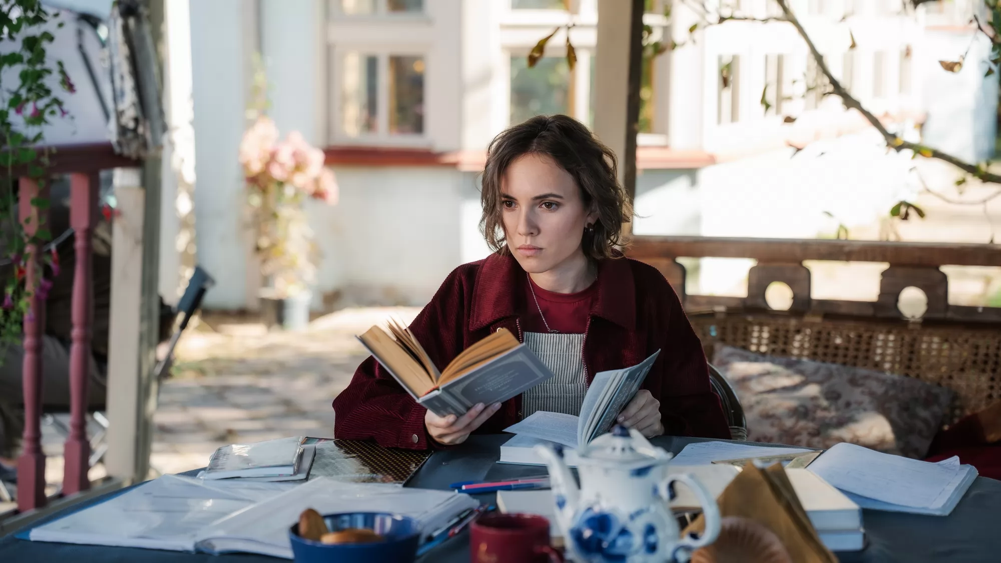 Сериал Трудный ребенок (2026). Кадр N277129
