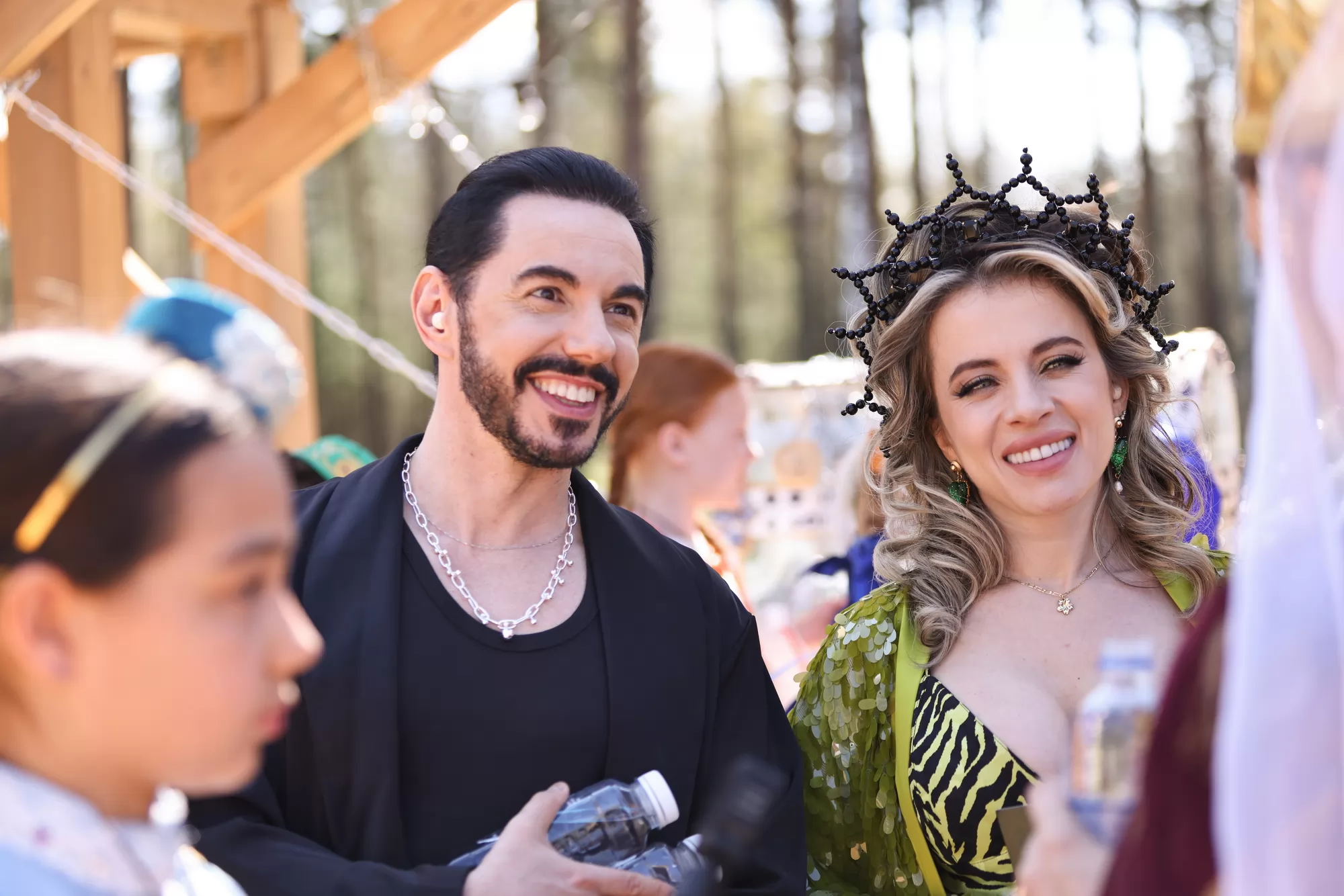 Сериал Почти семейное шоу (2026). Кадр N277370