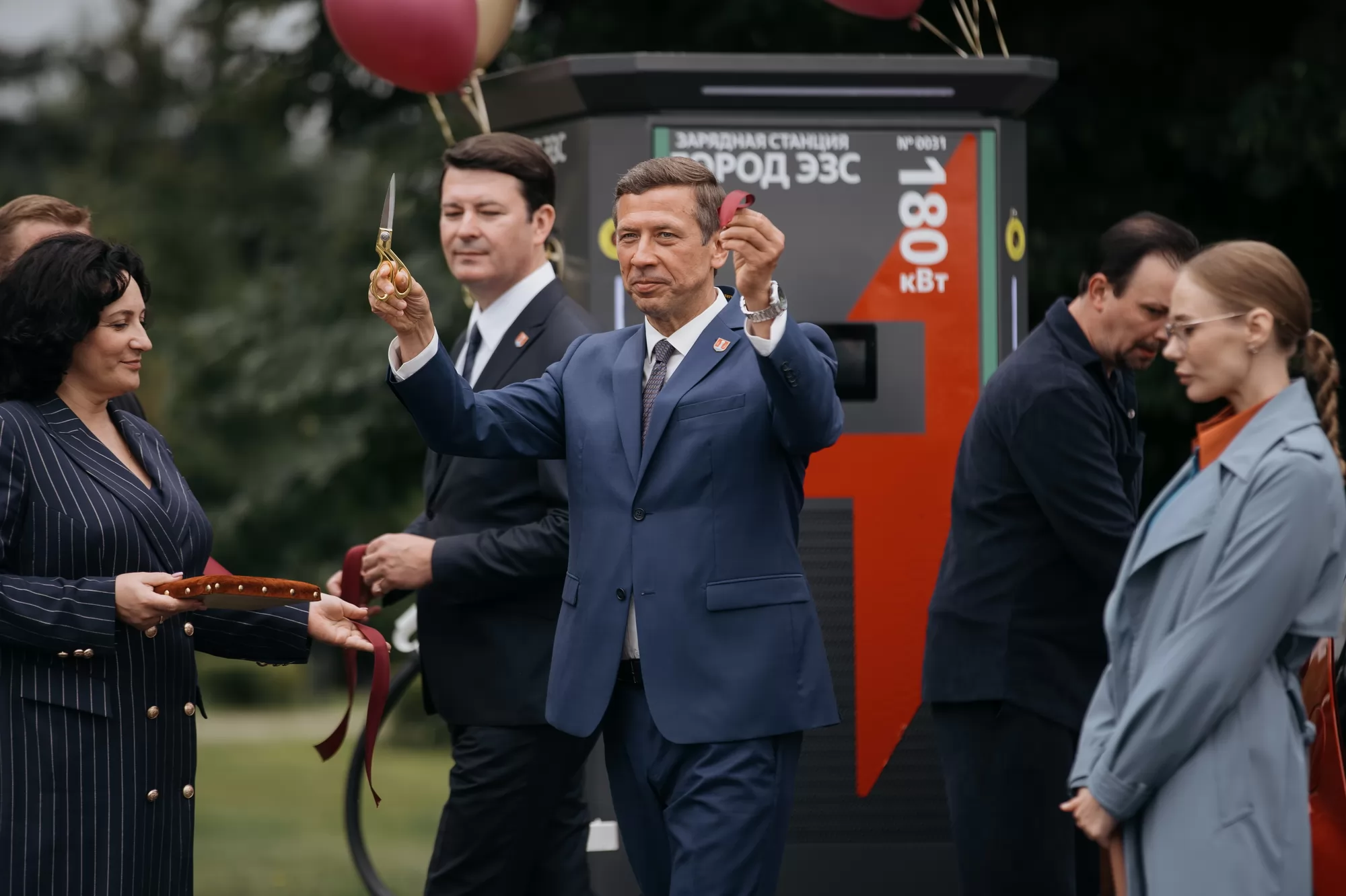 Сериал ИИнга (2026). Кадр N278184