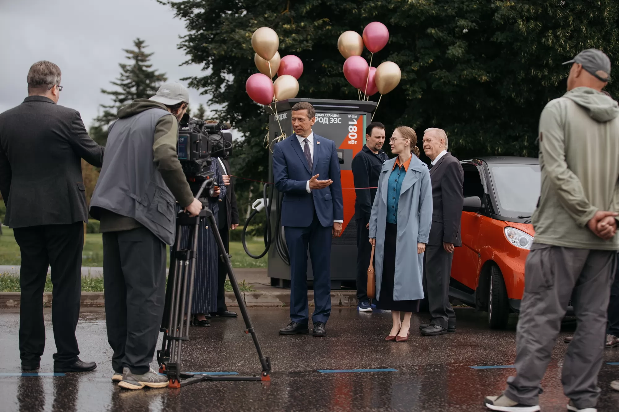 Сериал ИИнга (2026). Кадр N278186