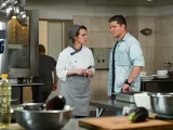 Кадры к сериалу "Дельфин"