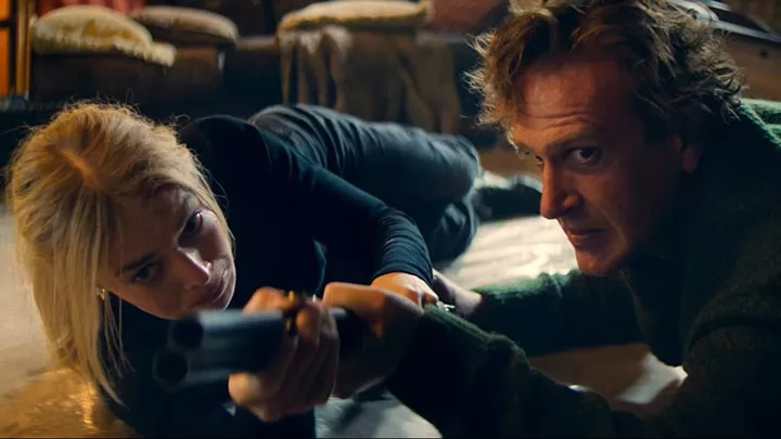 Самара Уивинг в дублированном трейлере фильма Опасные отношения