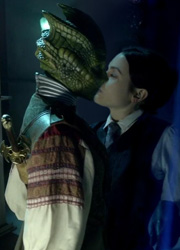BBC вырезал лесбийский поцелуй из первого эпизода Доктора Кто