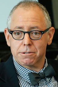 Джеймс Шамус (James Schamus)
