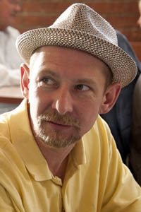 Иэн Харт (Ian Hart)