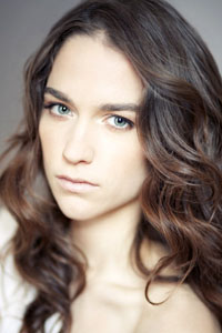 Мелани Скорфано (Melanie Scrofano)