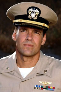 Дэвид Джеймс Эллиотт (David James Elliott)