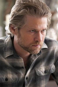 Тодд Лоу (Todd Lowe)