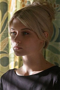 Сара Джонс (Sarah Jones)