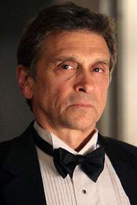Деннис Буцикарис (Dennis Boutsikaris)