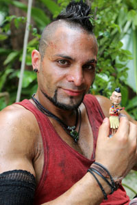 Майкл Мэндо (Michael Mando)