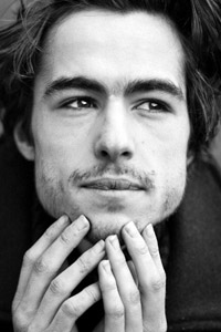 Бен Шнетцер (Ben Schnetzer)