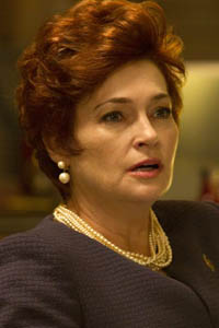 Кэролин Хеннеси (Carolyn Hennesy)
