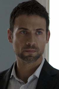 Адам Рэйнер (Adam Rayner)