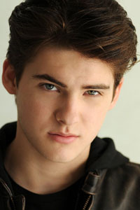Коди Кристиан (Cody Christian) Коди Кристиан (Cody Christian)