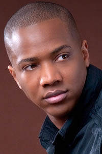 Дж. Аугуст Ричардс (J. August Richards)