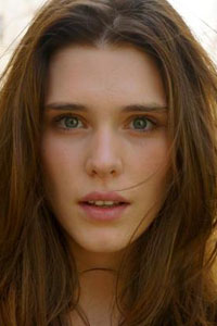 Джая Уайсс (Gaia Weiss)