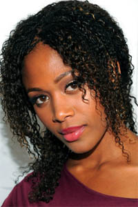 Николь Бахари (Nicole Beharie)