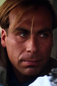 Тейлор Негрон (Taylor Negron)