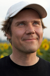 Туомас Кантелинен (Tuomas Kantelinen) Туомас Кантелинен (Tuomas Kantelinen)