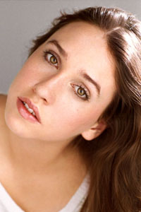 Сара Сазерленд (Sarah Sutherland)