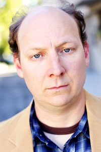 Дэн Баккедаль (Dan Bakkedahl)