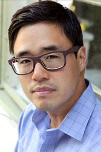Рэндолл Парк (Randall Park)