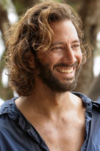 Генри Йен Кьюсик (Henry Ian Cusick)