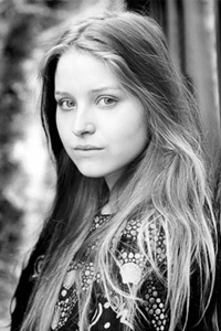 Джесси Кейв (Jessie Cave)