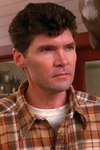 Эверет МакГилл (Everett McGill)