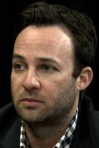 Дэнни Стронг (Danny Strong)