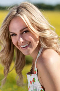 ΠΠ°ΡΡΠ° ΠΠ΅Π»Π» ΠΠ°Π½Π΄ΠΈ / Laura Bell Bundy ΠΠ°ΡΡΠ° ΠΠ΅Π»Π» ΠΠ°Π½Π΄ΠΈ / Laura Bell Bundy