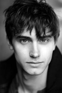 Льюис Райнер (Lewis Rainer)
