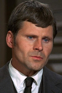 Брюс Гловер (Bruce Glover)