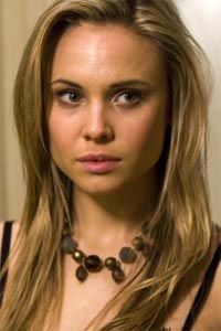 Леа Пайпс (Leah Pipes)