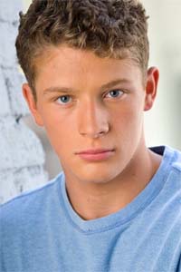 Бретт Дир (Brett Dier)