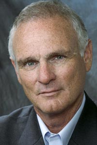 Джо Регалбуто (Joe Regalbuto)